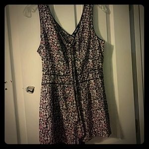 Flower print romper